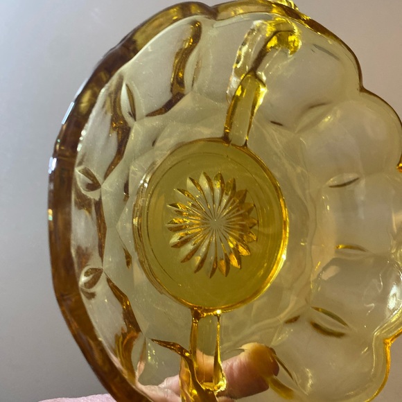 Vintage Yellow Glass Dish - Picture 9 of 9
